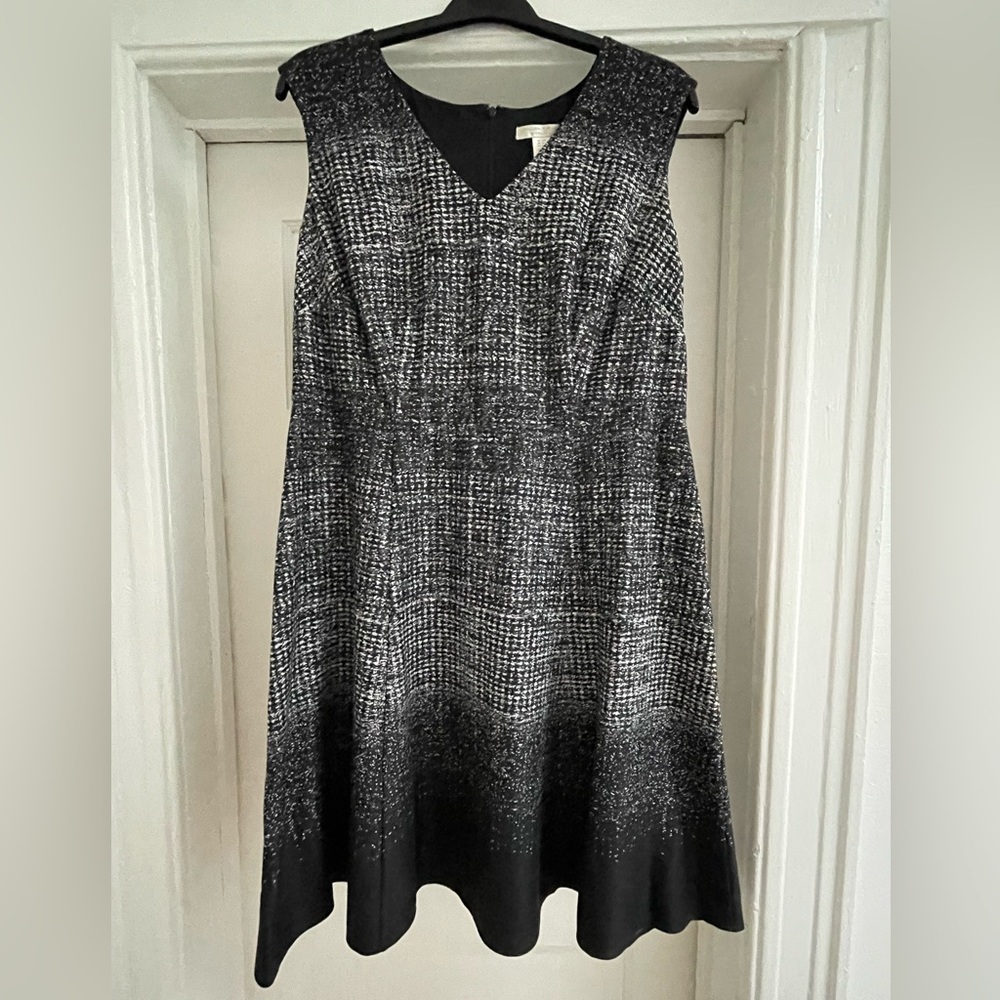 London Times Women's Size 14W Grey and Black Sleeveless Dress